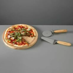 James Martin Denby Pizza Board And Cutter Set -HARTS OF STUR Sales 190013269 James Martin Denby Pizza Board And Cutter 2