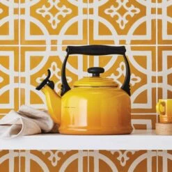 Le Creuset Nectar Traditional Kettle 11 Le Creuset Nectar Traditional Kettle -HARTS OF STUR Sales 40102026720000 Le Creuset Traditional Kettle Nectar 4