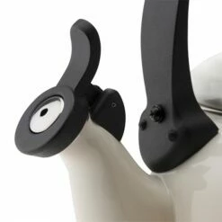 Le Creuset Meringue Traditional Kettle -HARTS OF STUR Sales 40102027160000 Le Creuset Traditional Kettle with Fixed Whistle 2 1L Meringue New 2