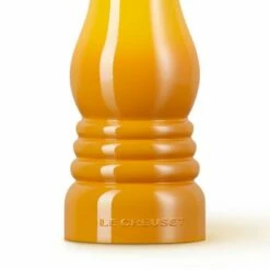 Le Creuset Nectar Pepper Mill -HARTS OF STUR Sales 44001216720000 Le Creuset Classic Pepper Mill Nectar 4