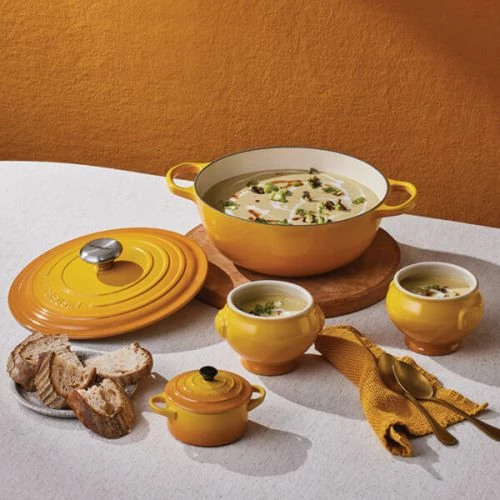 Le Creuset Nectar Stoneware Lion Head Soup Bowl 7 Le Creuset Nectar Stoneware Lion Head Soup Bowl - Image 5