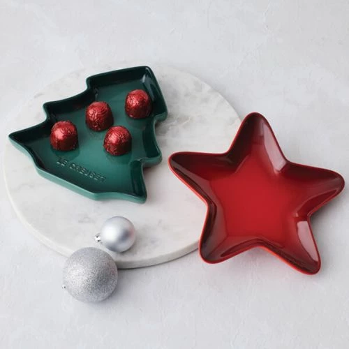 Le Creuset Cerise Stoneware 20cm Star Plate 7 Le Creuset Cerise Stoneware 20cm Star Plate - Image 5