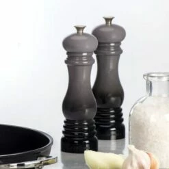 Le Creuset Flint Pepper Mill -HARTS OF STUR Sales 96001900444 Le Creuset Pepper Mill Flint New 4