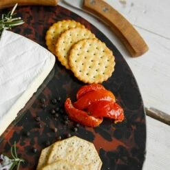 Artesa Round Serving Board With Tortoise Shell Resin Finish -HARTS OF STUR Sales ARTPLATTORT Artesa Round Serving Board Tortoise Shell Resin Finish 4