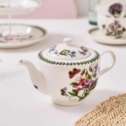 Portmeirion Botanic Garden Traditional Teapot -HARTS OF STUR Sales BG00617 Botanic Garden by Portmeirion Teapot Traditional 2