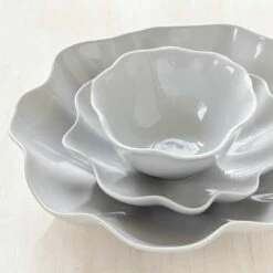 Sophie Conran Floret Grey Medium Serving Bowl -HARTS OF STUR Sales CPKB79326XG Sophie Conran Floret Grey Medium Serving Bowl 5