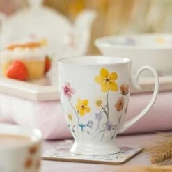 English Tableware Company Pressed Flowers Lap Tray -HARTS OF STUR Sales DD4826A01 English Tableware Company Pressed Flowers Lap Tray 3