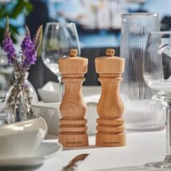 Cole & Mason London 18cm Natural Beech Pepper Mill -HARTS OF STUR Sales H233007 Cole Mason London 18cm Natural Beech Pepper Mill 2