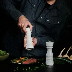 Cole & Mason London 18cm White Gloss Salt Mill -HARTS OF STUR Sales H233093 Cole Mason London 18cm White Gloss Salt Mill 2