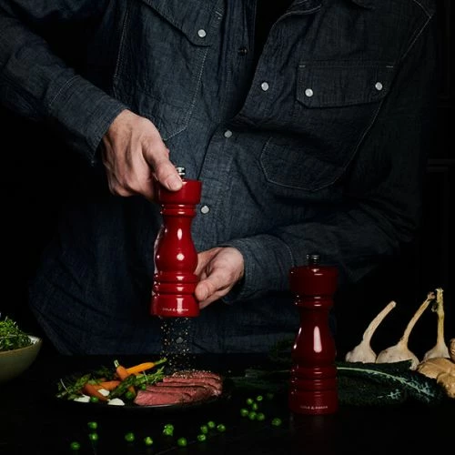 Cole & Mason London 18cm Red Gloss Pepper Mill 5 Cole & Mason London 18cm Red Gloss Pepper Mill - Image 3