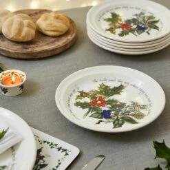 Portmeirion The Holly & The Ivy Set Of 6 20cm Plates -HARTS OF STUR Sales HV05075X6 The Holly And The Ivy by Portmeirion Plate 8 Inch Set of 6 3