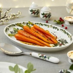 Portmeirion The Holly & The Ivy Oval Platter 7 Portmeirion The Holly & The Ivy Oval Platter -HARTS OF STUR Sales HV06560X The Holly And The Ivy by Portmeirion Oval Platter 2