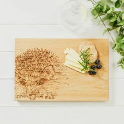 The Just Slate Company Hedgehog 30cm Oak Serving Board -HARTS OF STUR Sales JSSOSB30HH Just Slate Company Hedgehog Oak Serving Board 1