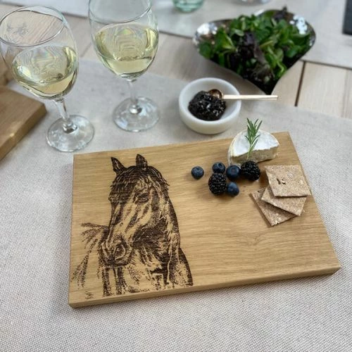 The Just Slate Company Horse Portrait 30cm Oak Serving Board 4 The Just Slate Company Horse Portrait 30cm Oak Serving Board - Image 2