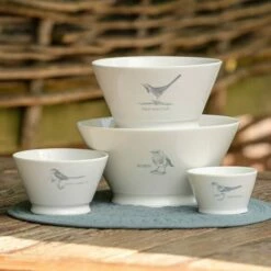 Mary Berry English Garden 20cm Large Serving Bowl Robin 9 Mary Berry English Garden 20cm Large Serving Bowl Robin -HARTS OF STUR Sales MBGBBOWLLRG Mary Berry English Garden Large Serving Bowl Robin 3