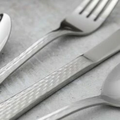 Mikasa Mirror 24 Piece Stainless Steel Cutlery Set -HARTS OF STUR Sales MKCUTRND24PC Mikasa Mirror 24pc Stainless Steel Cutlery Gift Set 4