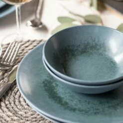 Mikasa Reactive Blue 12 Piece Stoneware Dinnerware Set -HARTS OF STUR Sales MKRB12PC Mikasa Reactive Blue Twelve Piece Stoneware Dinnerware Set Gift Set 4