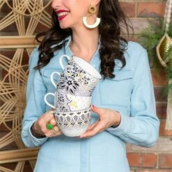 Sara Miller Artisanne Noir Set Of 4 Mugs -HARTS OF STUR Sales SMN79419XD Sara Miller Artisanne Noir Collection Mugs Set of 4 3